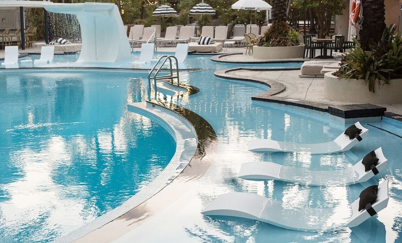 SIGNATURE WATER CHAISE WHITE ***FOR 0-9" OF WATER (LEDGE LOUNGER - LL-SG-C-W) - Image 2